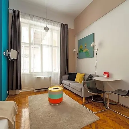 Tatra 4 Budapest