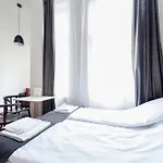 Tatra 4 *